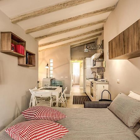 Attic With Terrace By Trevi Fountain Apartment Rome Bagian luar foto
