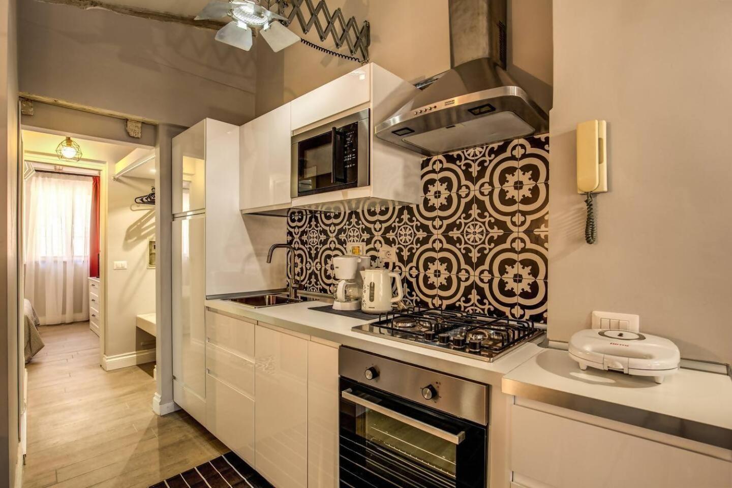 Attic With Terrace By Trevi Fountain Apartment Rome Bagian luar foto