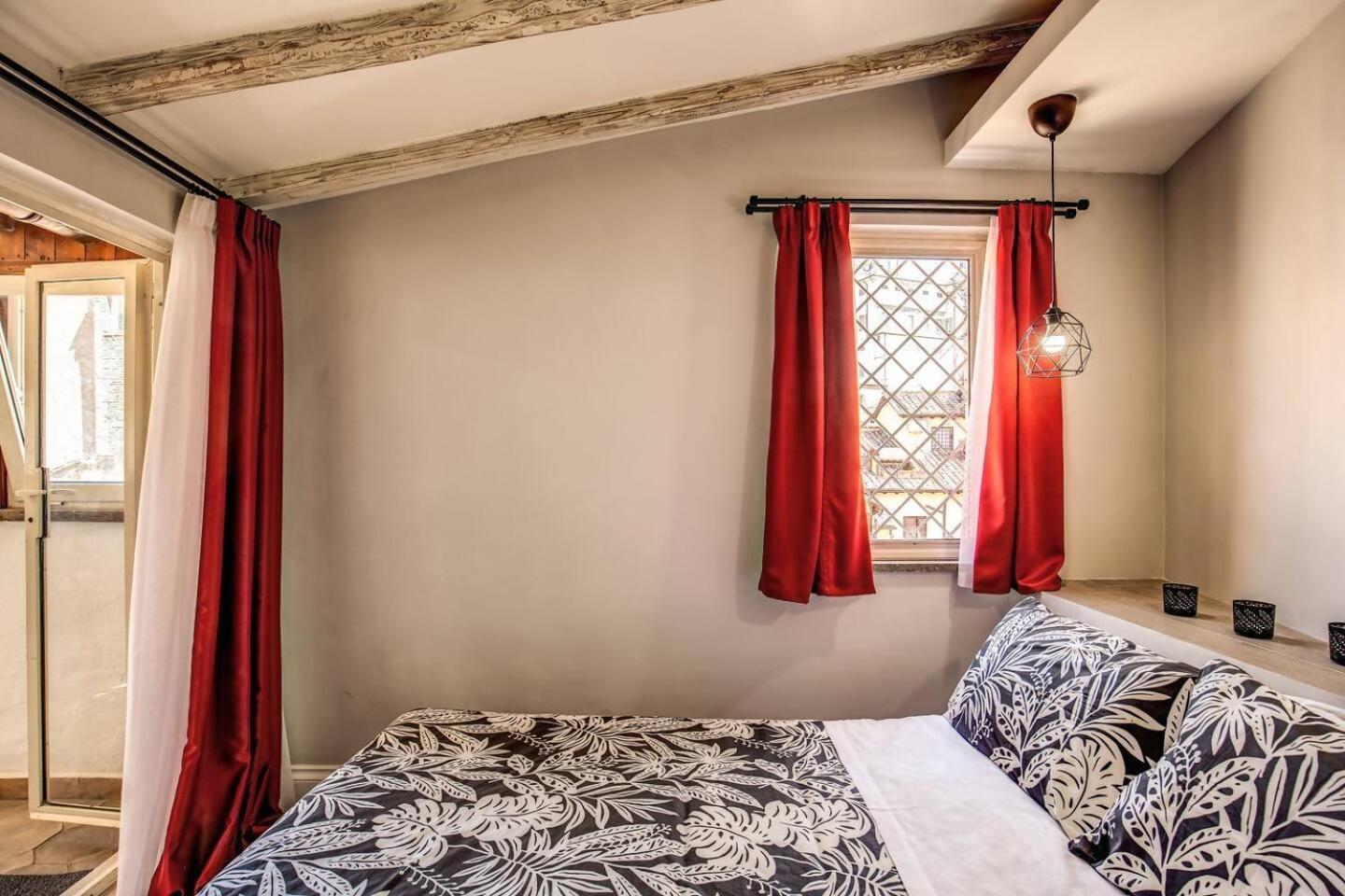 Attic With Terrace By Trevi Fountain Apartment Rome Bagian luar foto