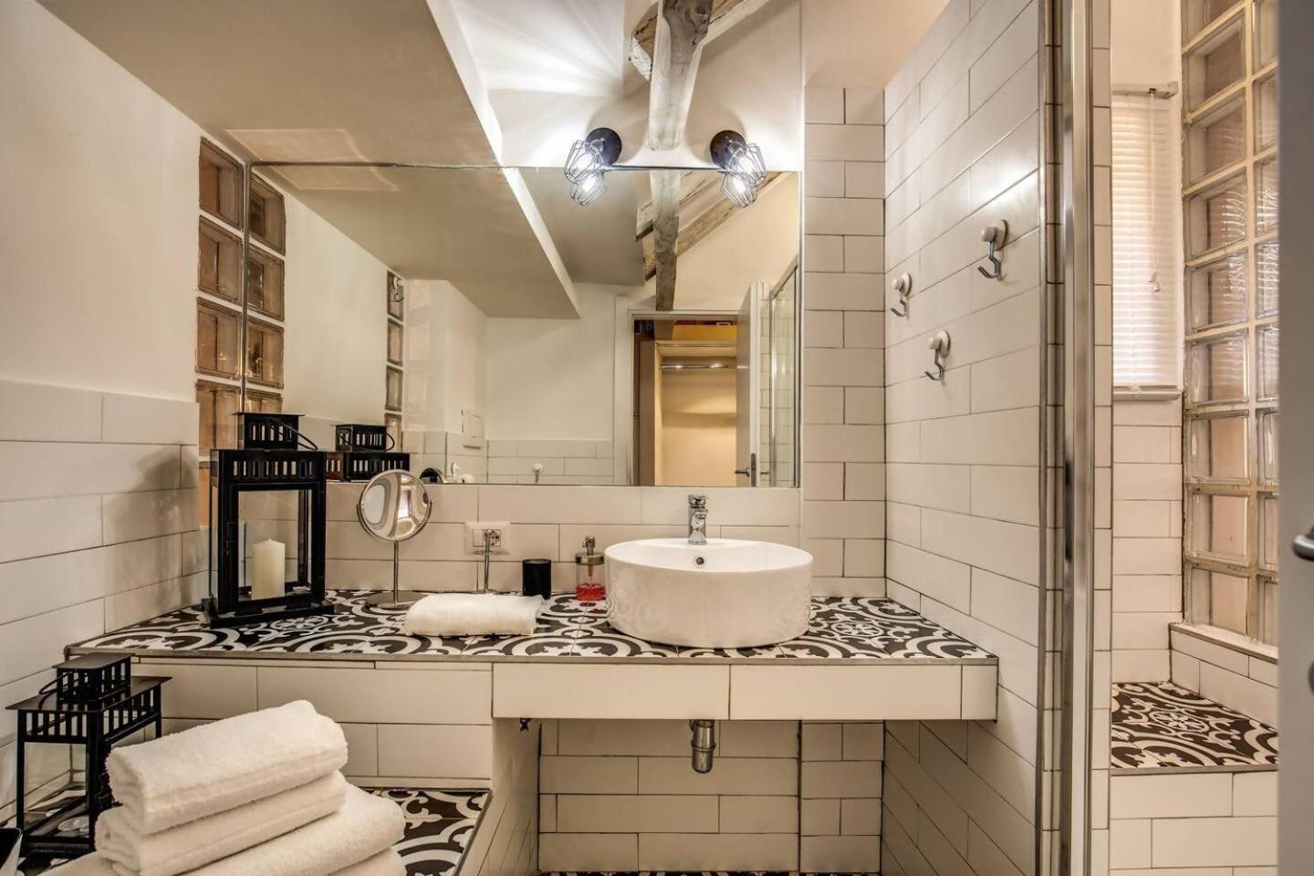 Attic With Terrace By Trevi Fountain Apartment Rome Bagian luar foto